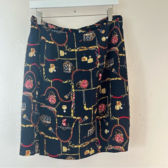 PETITE SOPHISTICATE VTG Silk Skirt Chain Status Print Wrap Size 12/L Old Money - Picture 2 of 9